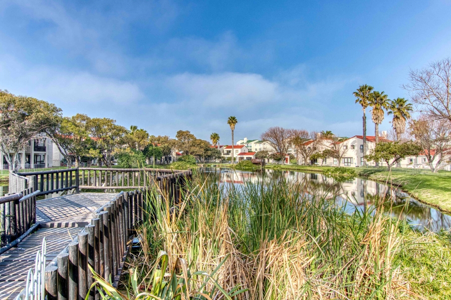 1 Bedroom Property for Sale in Greenways Golf Estate Western Cape